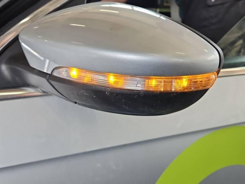 Дзеркало заднього виду ліве Volkswagen Passat B7