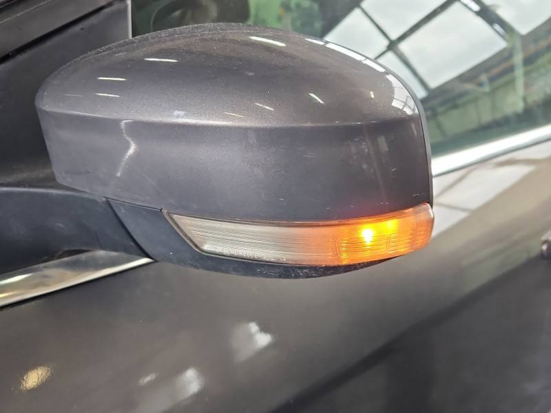 Дзеркало заднього виду ліве Ford Focus