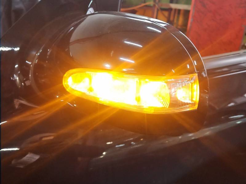 Дзеркало заднього виду ліве Mercedes ML W164 A1648103116