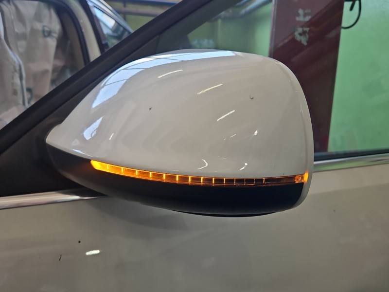 Дзеркало заднього виду ліве Audi Q5 8R1857409C