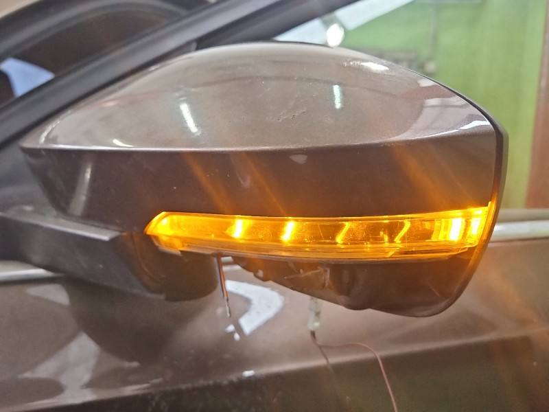 Дзеркало заднього виду ліве Skoda Octavia 3