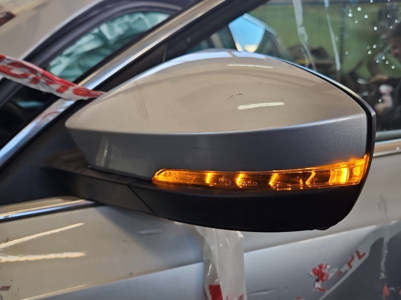 Дзеркало заднього виду ліве Skoda Octavia 3