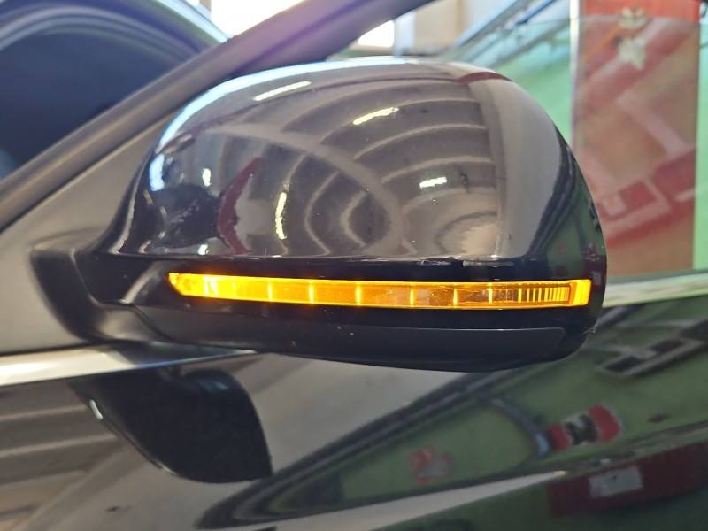 Дзеркало заднього виду ліве Audi Q3
