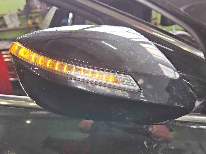 Дзеркало заднього виду праве Hyundai I40