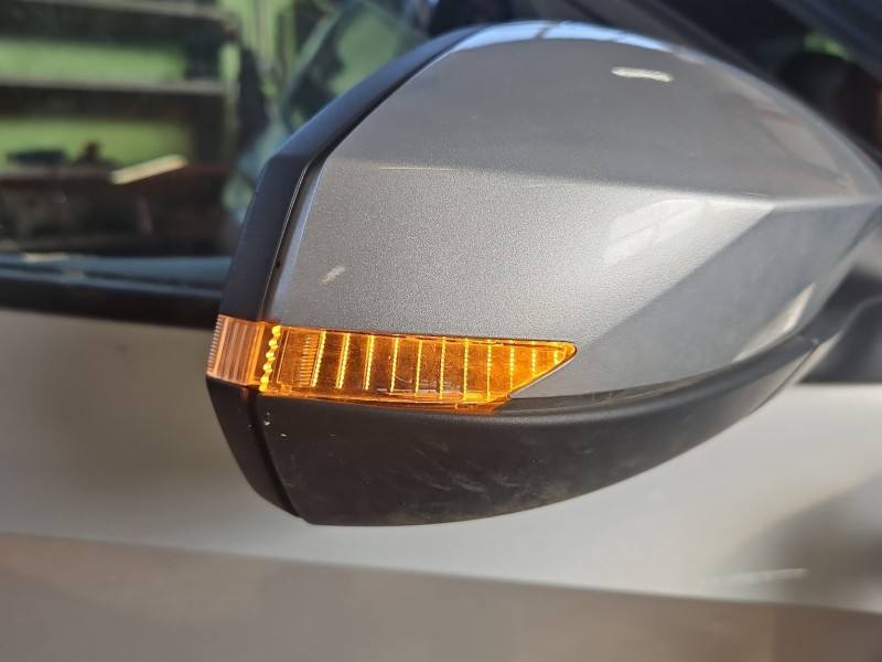 Дзеркало заднього виду праве Skoda Fabia 4