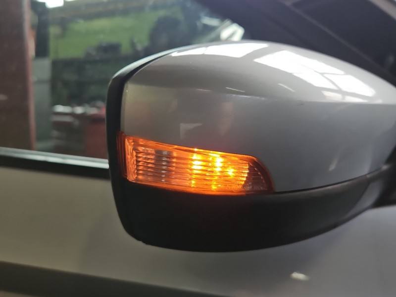 Дзеркало заднього виду праве Skoda Fabia 3