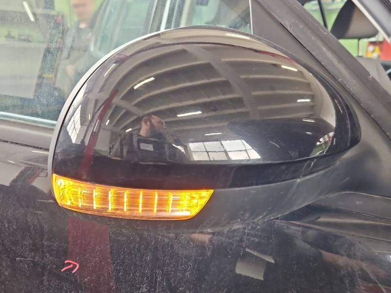 Дзеркало заднього виду праве Volkswagen Tiguan 5N1857502AG