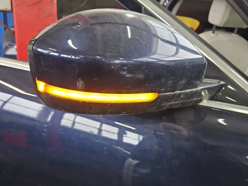 Дзеркало заднього виду праве Jaguar F Pace