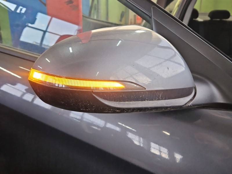 Дзеркало заднього виду праве Hyundai Elantra
