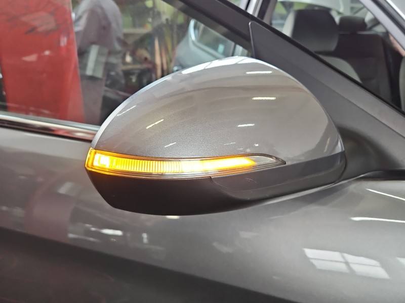 Дзеркало заднього виду праве Hyundai Elantra