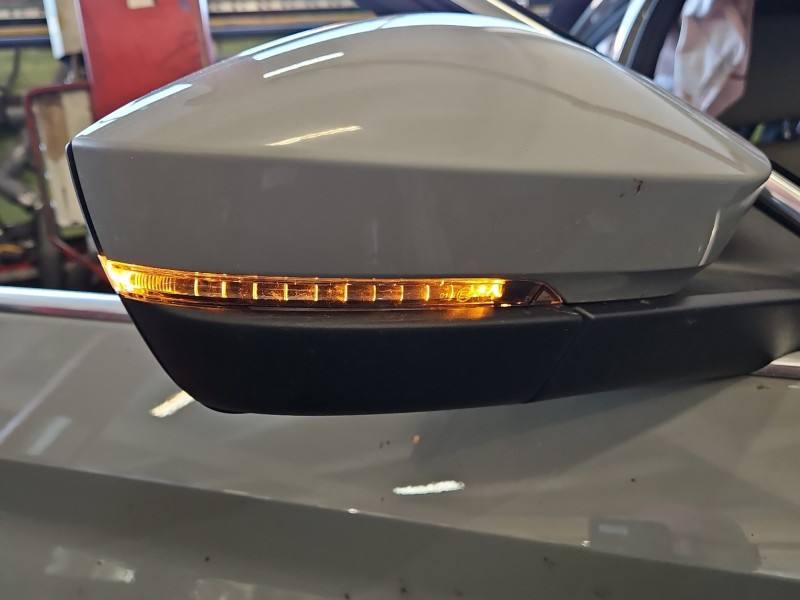 Дзеркало заднього виду праве Skoda Kodiaq