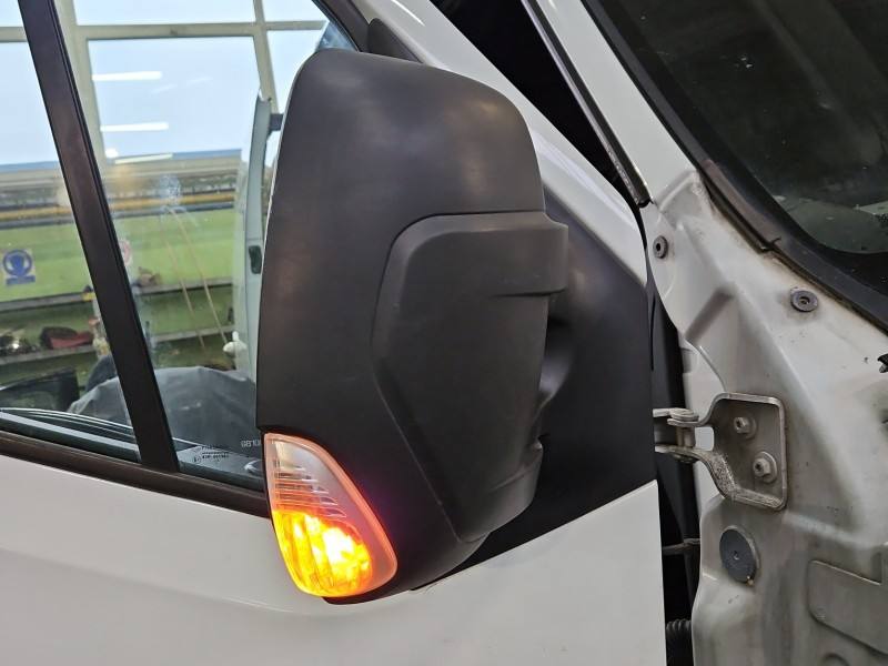 Дзеркало заднього виду праве Opel Movano