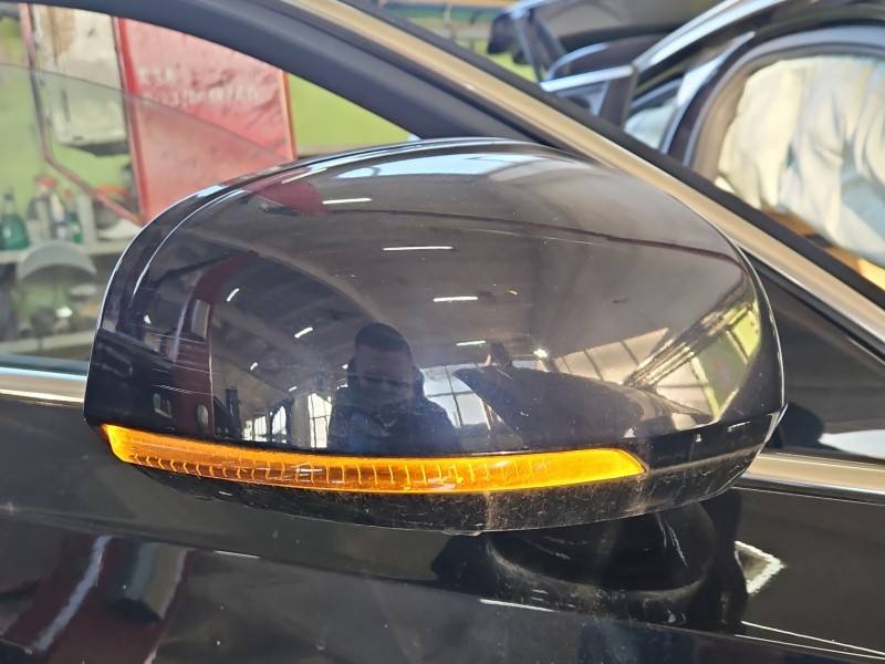 Дзеркало заднього виду праве Volvo V90