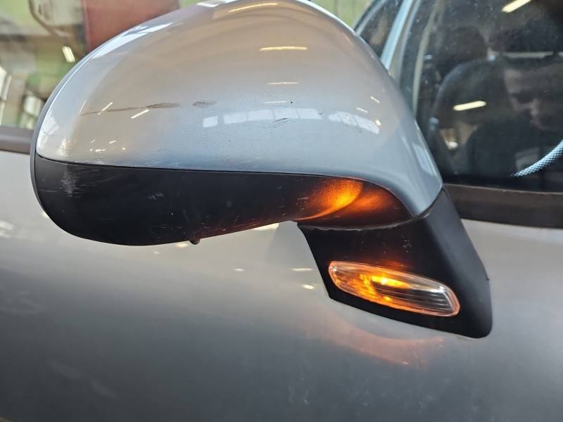 Дзеркало заднього виду праве Peugeot 207