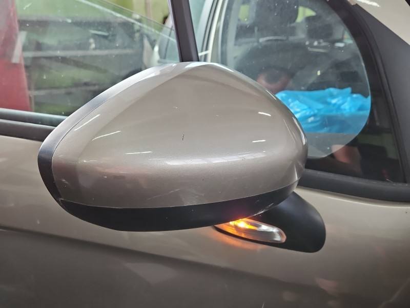 Дзеркало заднього виду праве Citroen C3