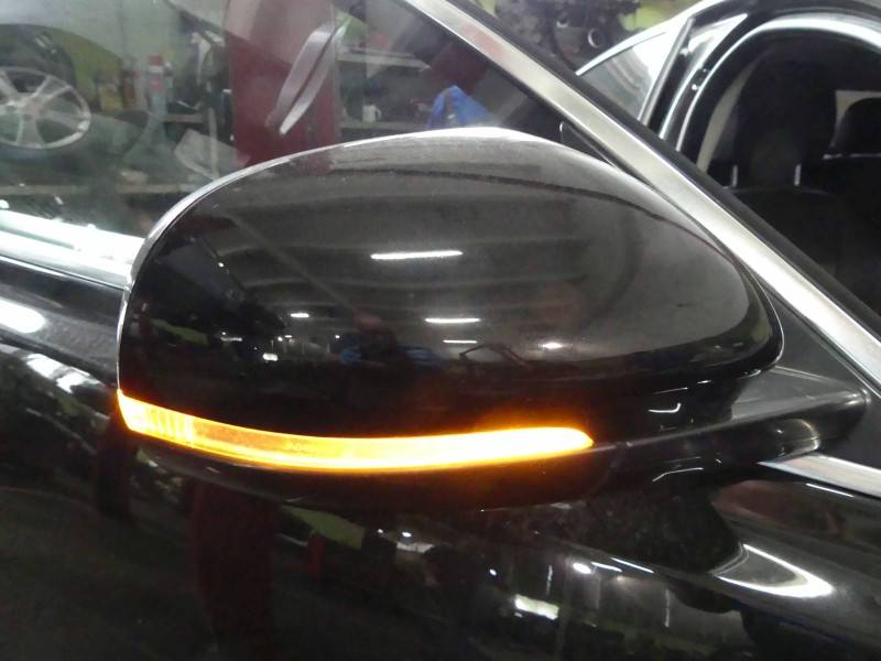 Дзеркало заднього виду праве Jaguar XF