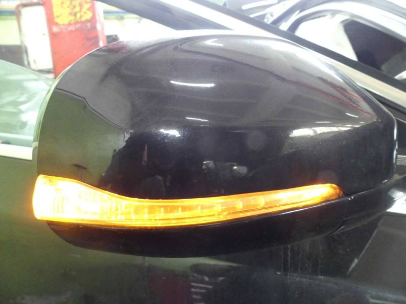 Дзеркало заднього виду праве Volvo V40 31278139