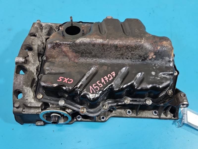 Масляний піддон двигуна Volkswagen Golf 7 04E103603