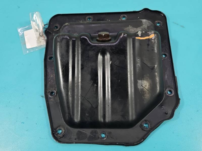 Масляний піддон двигуна Hyundai I30 21135-2B020