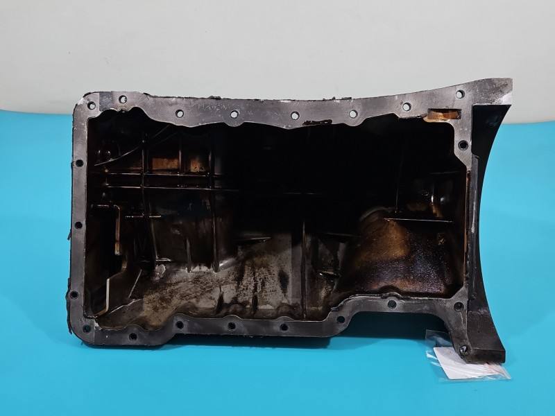 Масляний піддон двигуна Mercedes A W169 A2660140102 — фото деталі 9