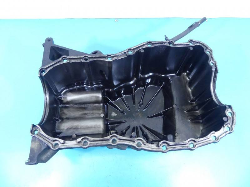 Масляный поддон двигателя Nissan Almera 8200188389 — фото детали 8