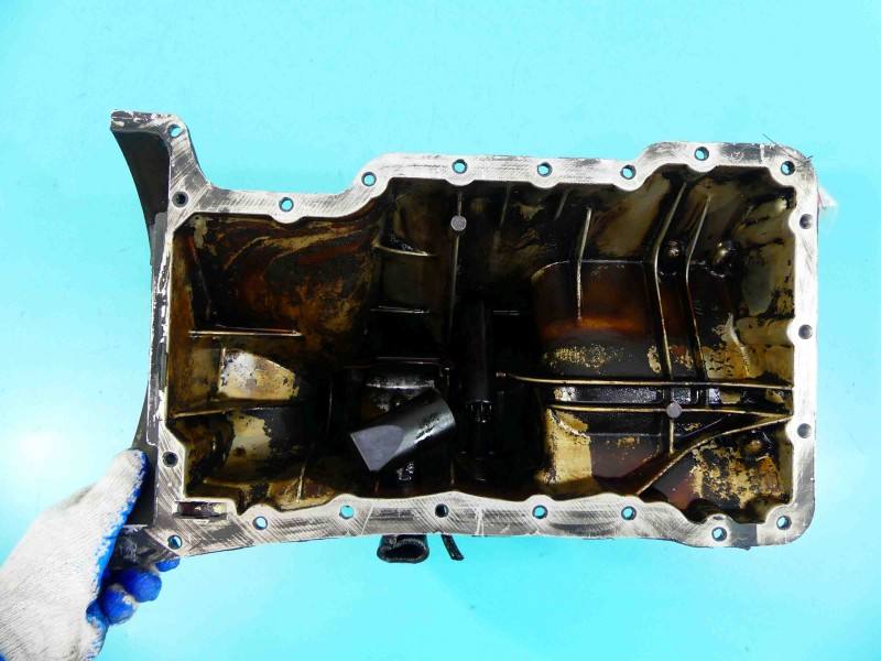 Масляний піддон двигуна Mercedes A W168 A1660141302 — фото деталі 12