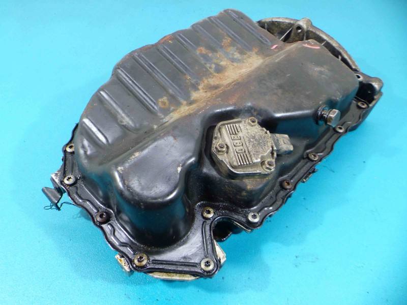 Масляний піддон двигуна Volkswagen Passat B6 06J103600E — фото деталі 4