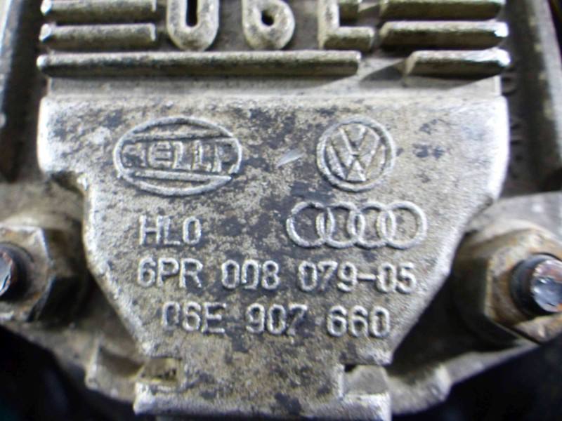 Масляний піддон двигуна Volkswagen Passat B6 06J103600E — фото деталі 8