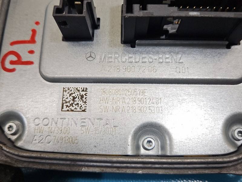 Блок розпалу ксенону Infiniti QX30 A2189025303 — фото деталі 5