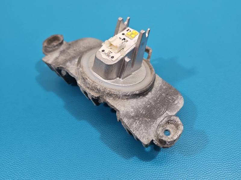 Блок розпалу ксенону BMW 3 F30 MDE415473