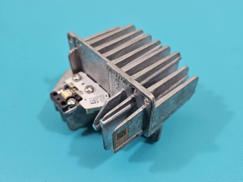 Блок розпалу ксенону Mercedes C W205 1305715303