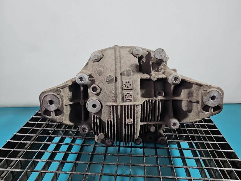 Редуктор Jeep Grand Cherokee P68092359AC — фото детали 4