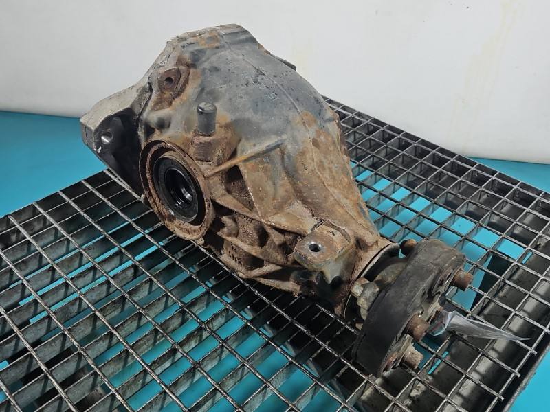 Редуктор Mercedes CLS C218 A2043510408