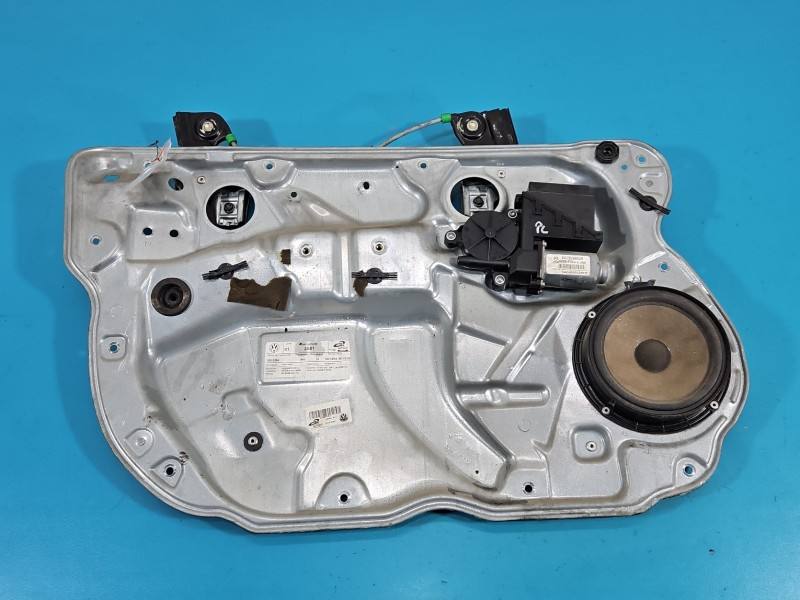 Склопідйомник передній лівий Volkswagen Polo 6Q2959802A