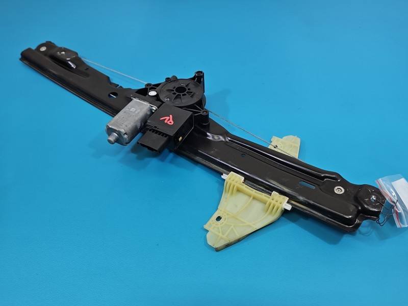 Склопідйомник передній лівий Peugeot Expert 0130824249