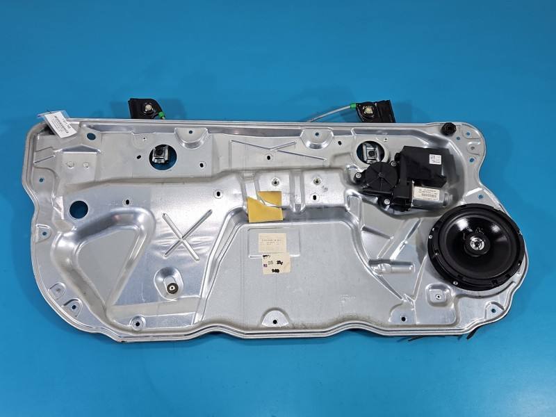 Склопідйомник передній лівий Volkswagen Polo 6Q2959802A
