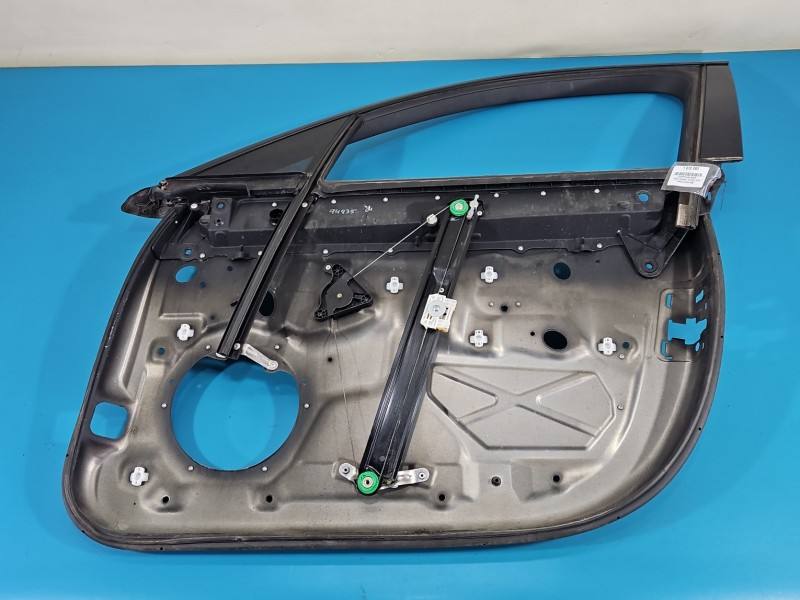Склопідйомник передній лівий Porsche Panamera 97053722100
