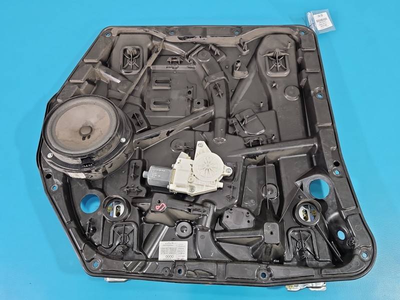 Склопідйомник передній лівий Mercedes Vito A4477200035