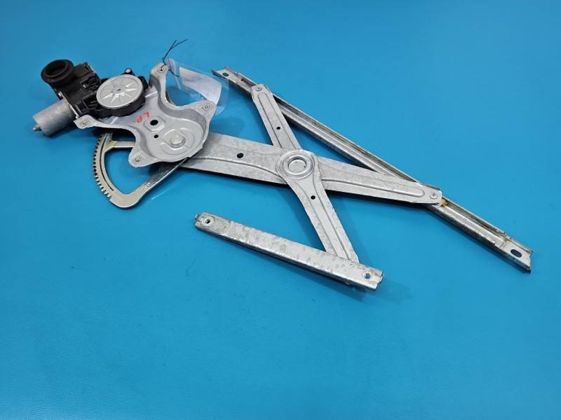Склопідйомник передній лівий Toyota C-HR 69820-F4010