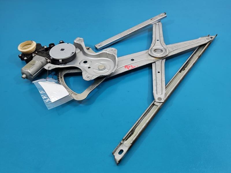 Склопідйомник передній лівий Toyota Verso 69820-0F020