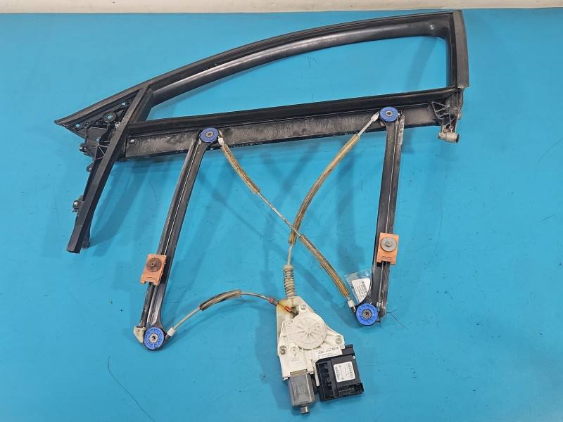Склопідйомник передній лівий Audi A3 8P 8P0959801E