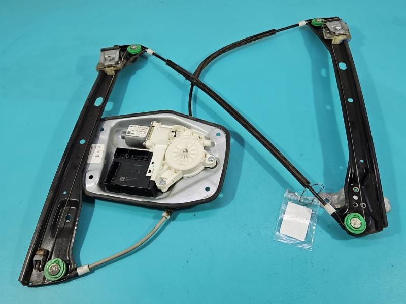 Склопідйомник передній лівий Volkswagen Golf 6 1K5837401BC