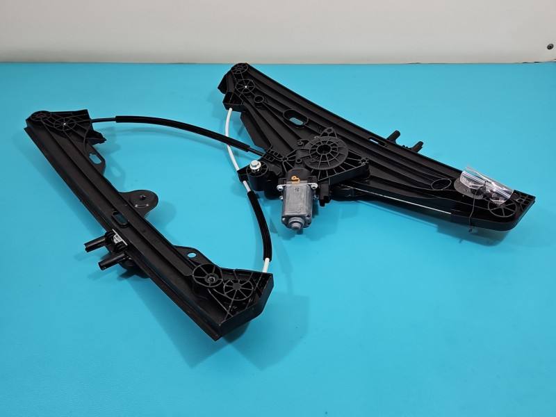 Склопідйомник передній лівий Opel Astra L 9829048280