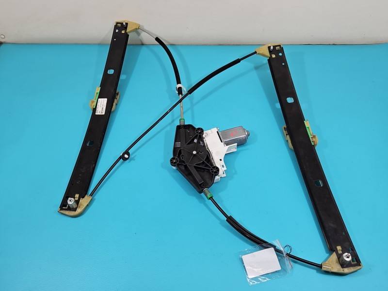 Склопідйомник передній лівий Audi Q5 8R0837461G
