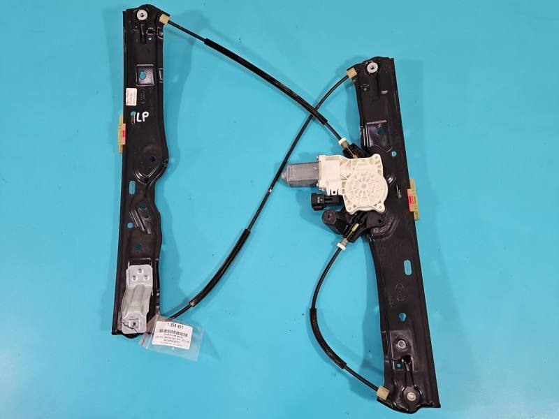Склопідйомник передній лівий Land Rover Discovery FK7223201AB