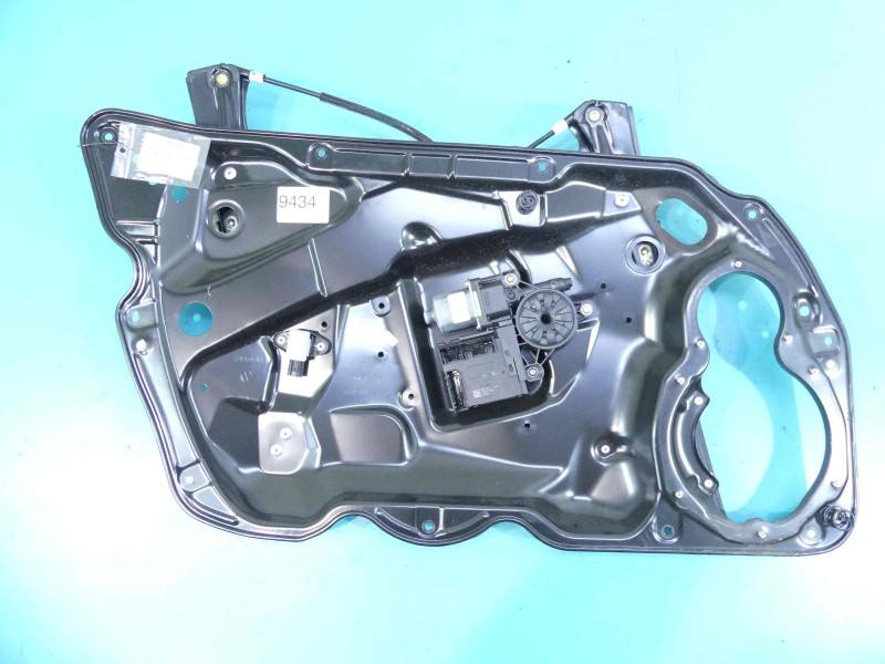Склопідйомник передній лівий Volkswagen Passat B7 3AA959701
