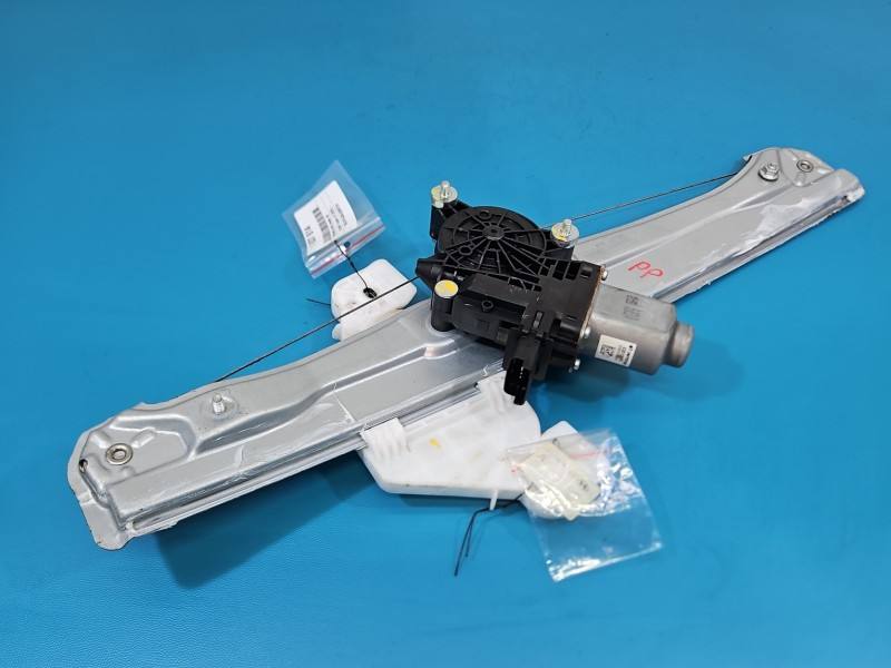 Склопідйомник передній правий Hyundai Tucson 82460-N7010