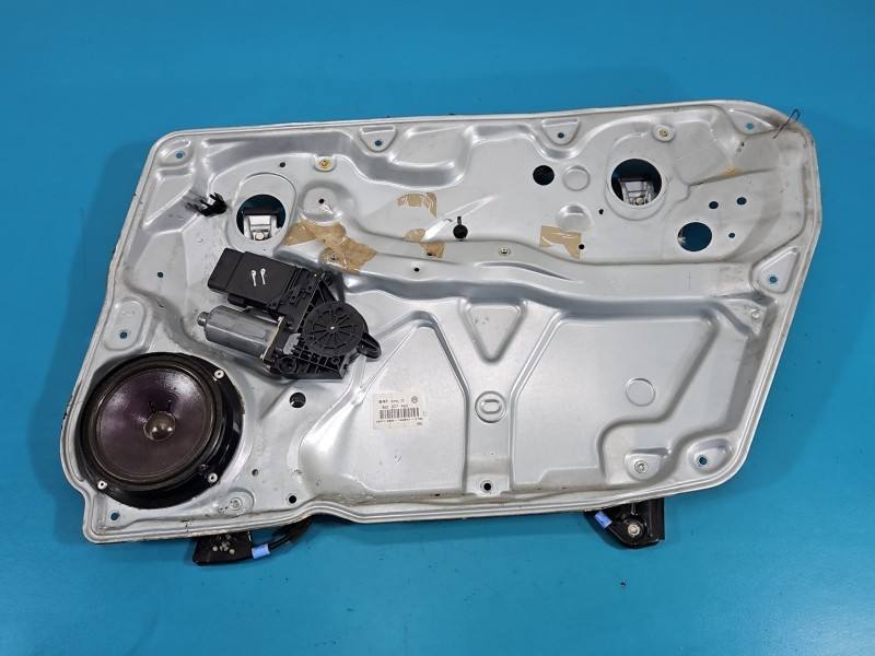 Склопідйомник передній правий Volkswagen Passat B5 3B2837462