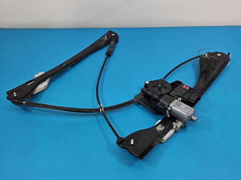 Склопідйомник передній правий Skoda Fabia 3 2Q2959406