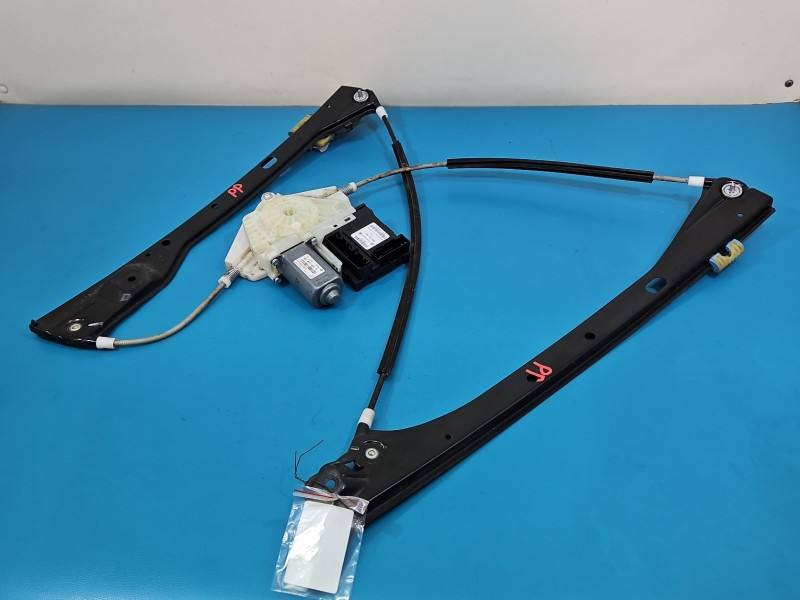 Склопідйомник передній правий Volkswagen Golf plus 5M1837402P